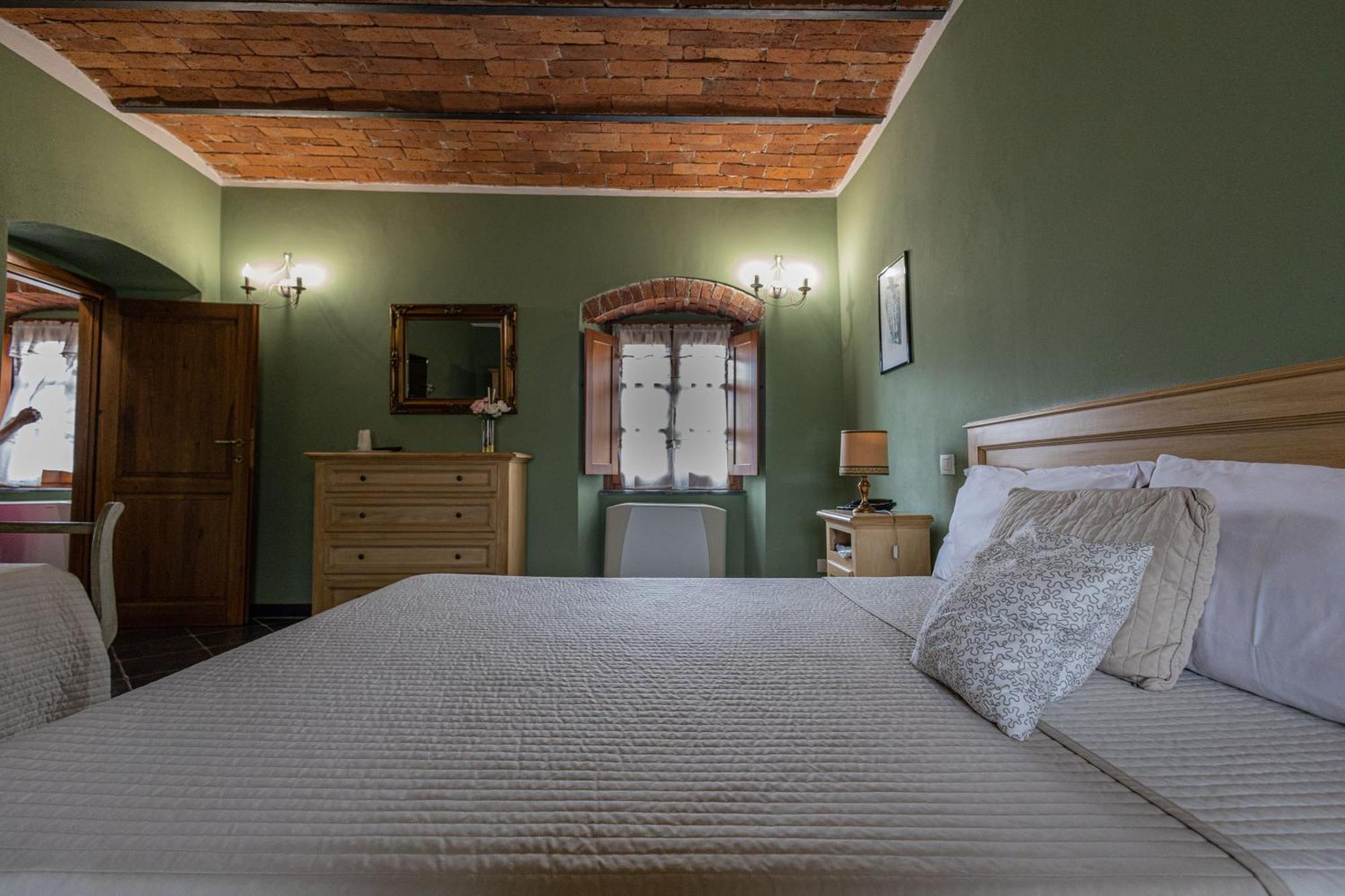Albergo La Luna Сарцана Экстерьер фото